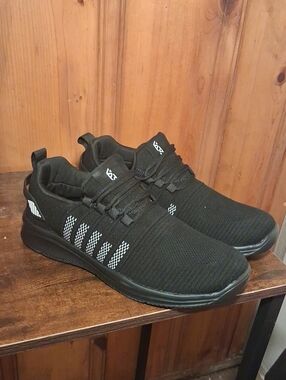 Men's Water Resistant Black Knit Lace-Up Light Weight  Sneakers
